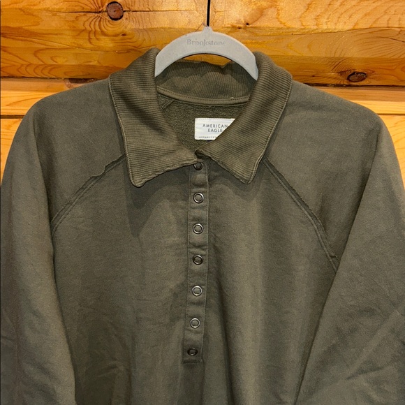American Eagle EUC Big Hug Henley Sweatshirt Size Small in Olive - Picture 8 of 13